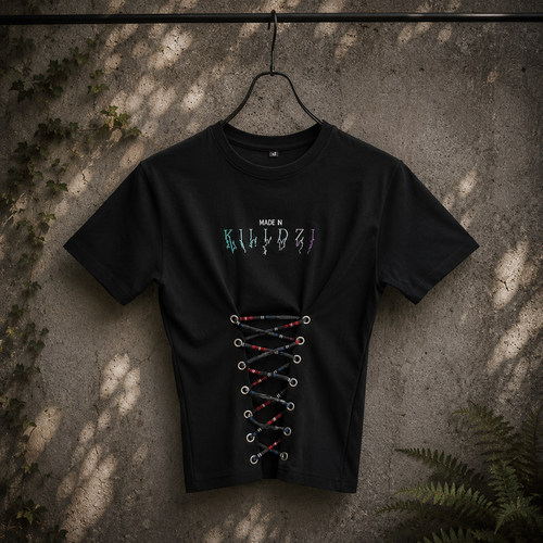 T-shirt oversize Punk Lace Made in Killdzi avec laçage ajustable sur le devant, collection Control